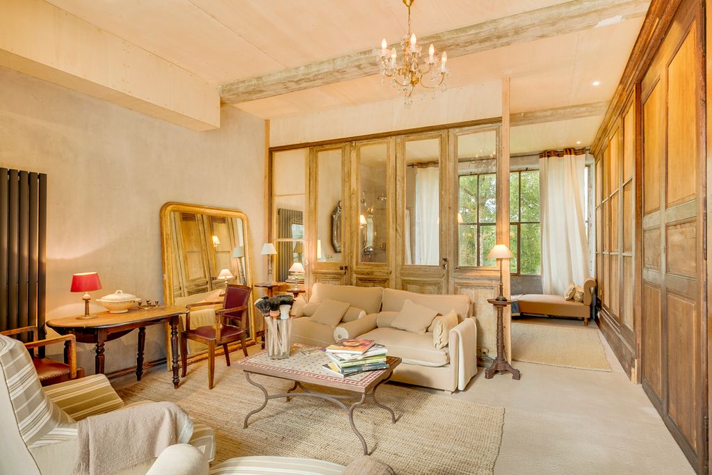 The Secret Hamlet Olivers Travel3