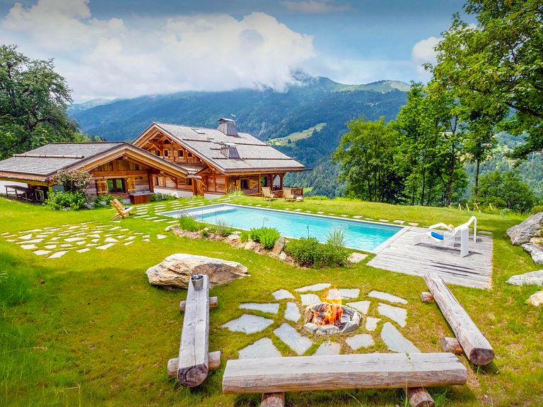Top Summer Chalets for Alpine Adventures in Warmer Months